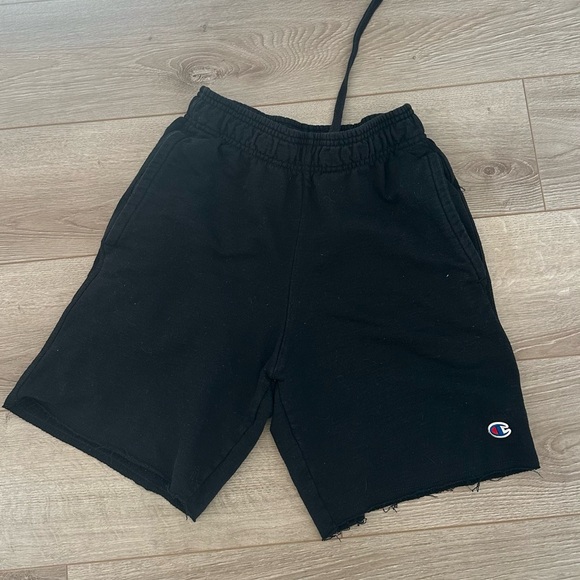 Boys CHAMPIONS short size Small, pre owned with normal signs of use. - Picture 5 of 5